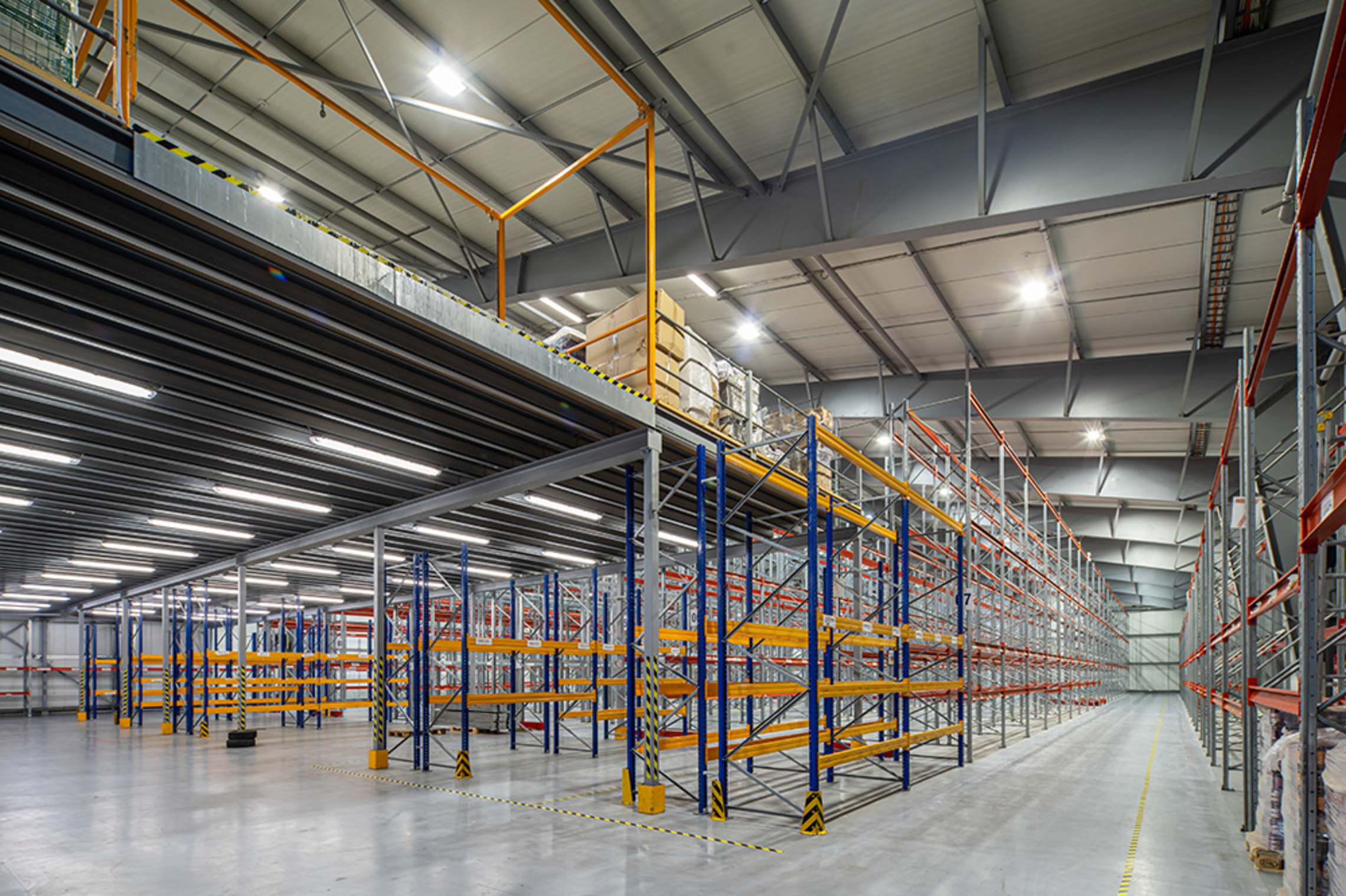 Industrie & Gewerbe bei ALL IN ONE Elektro & IT Technologie GmbH in Frankfurt am Main