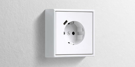 Erweiterter Anschlussraum für die Nachrüstung bei ALL IN ONE Elektro & IT Technologie GmbH in Frankfurt am Main